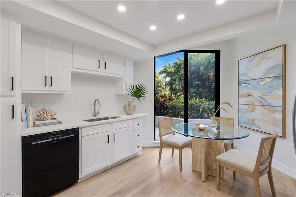 6075 Pelican Bay Blvd #104, Naples, photo 8