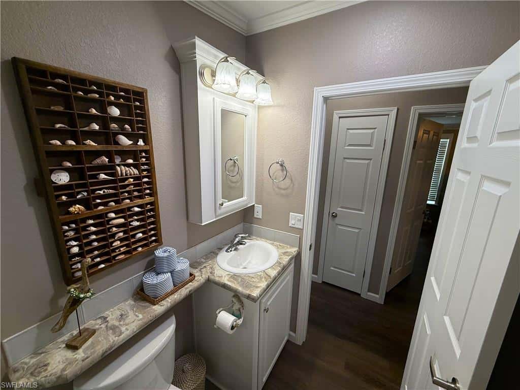 1626 Diamond Lake Cir, Naples, photo 5