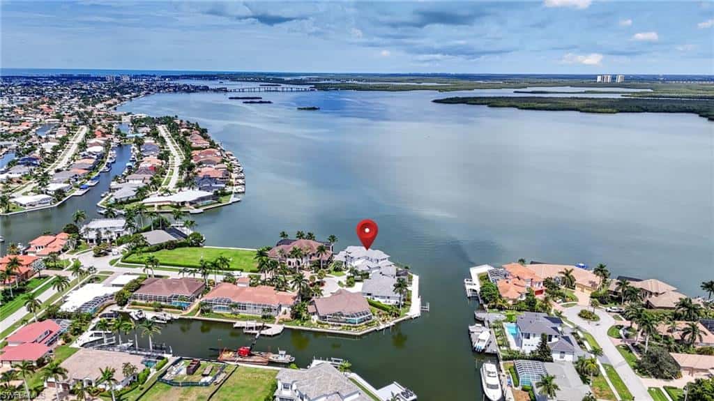 1890 Cascade Ct, Marco Island, photo 4