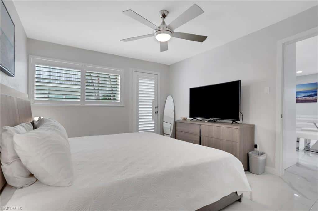 175 5th Ave #4, Naples, photo 17