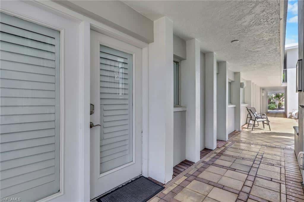 175 5th Ave #4, Naples, photo 4