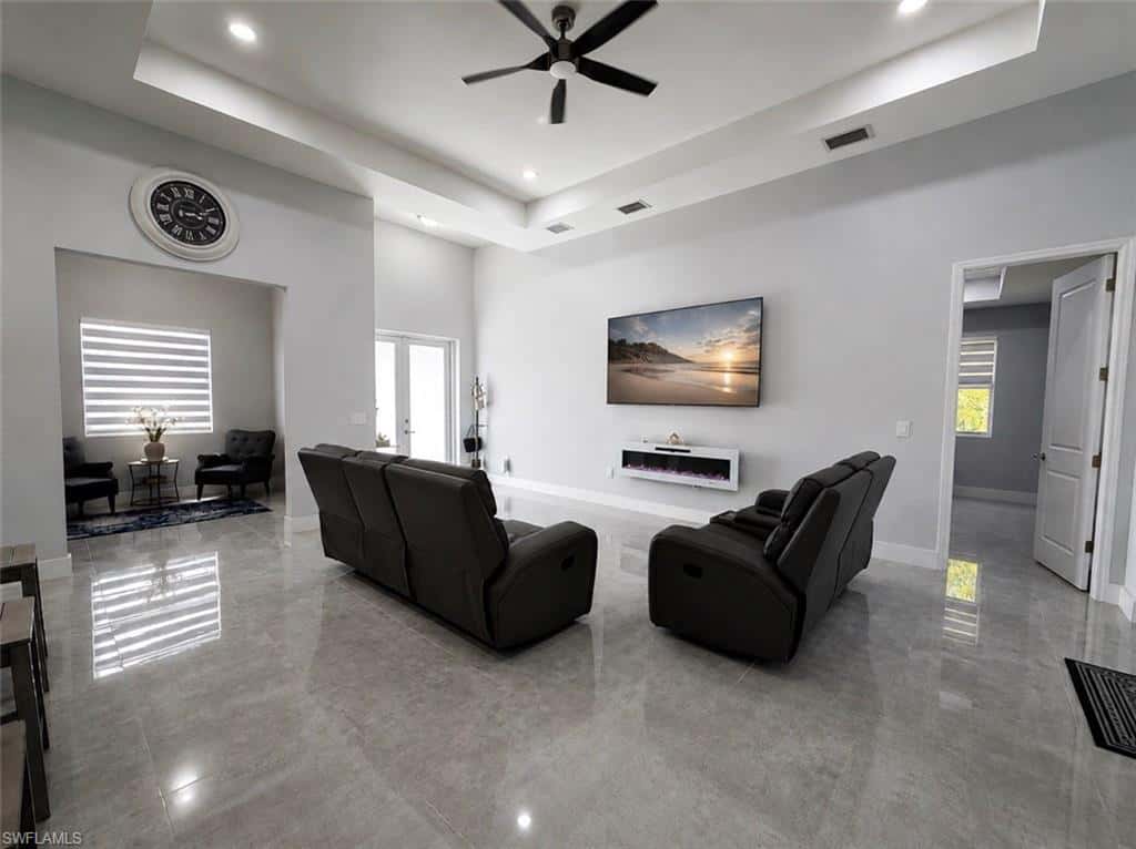 918 Dixie Ave, Lehigh Acres, photo 9