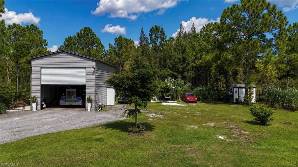 918 Dixie Ave, Lehigh Acres, photo 21