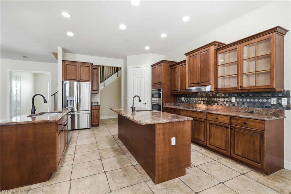 18241 Riverwind Dr, Alva, photo 9