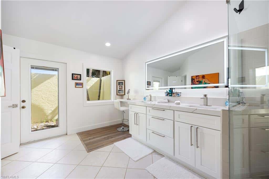 9986 Mar Largo Cir, Fort Myers, photo 30