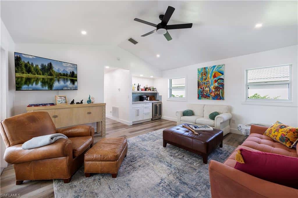 9986 Mar Largo Cir, Fort Myers, photo 10
