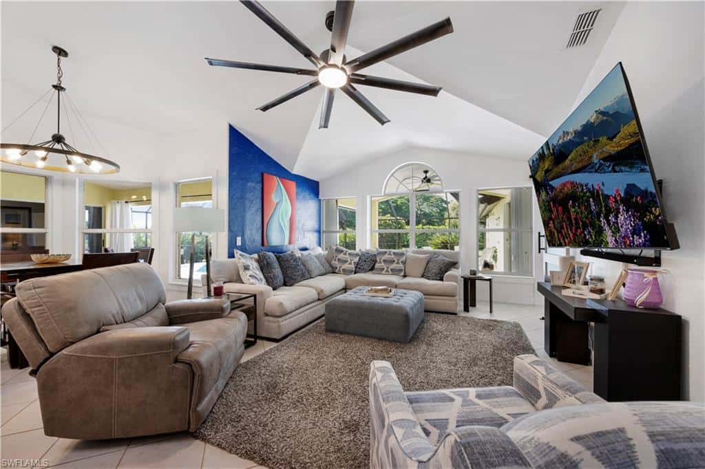 9986 Mar Largo Cir, Fort Myers, photo 11