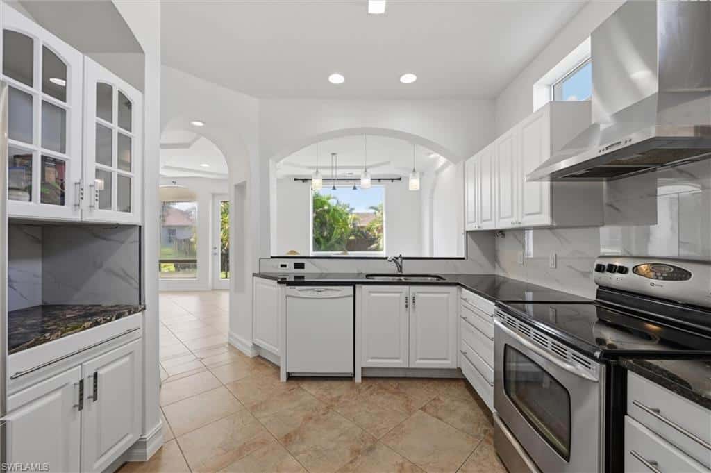 8088 Pennsylvania Blvd, Fort Myers, photo 4