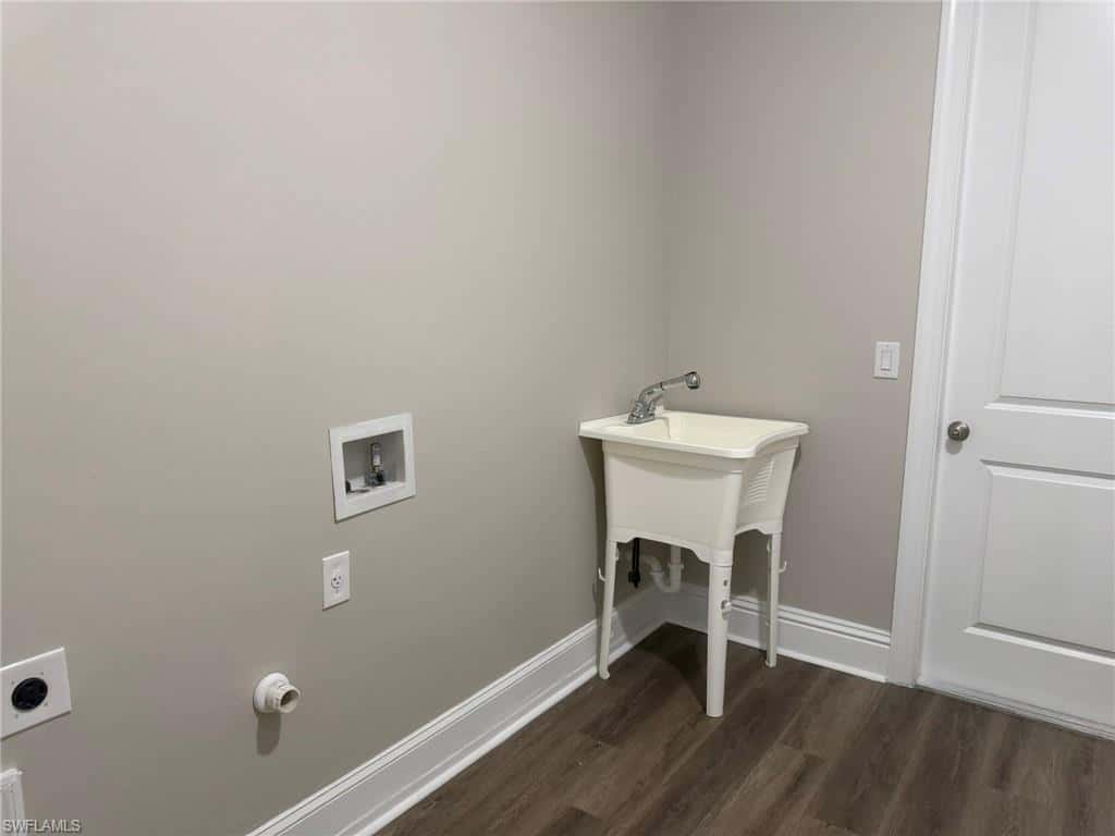 433 1st St, Cape Coral, photo 27