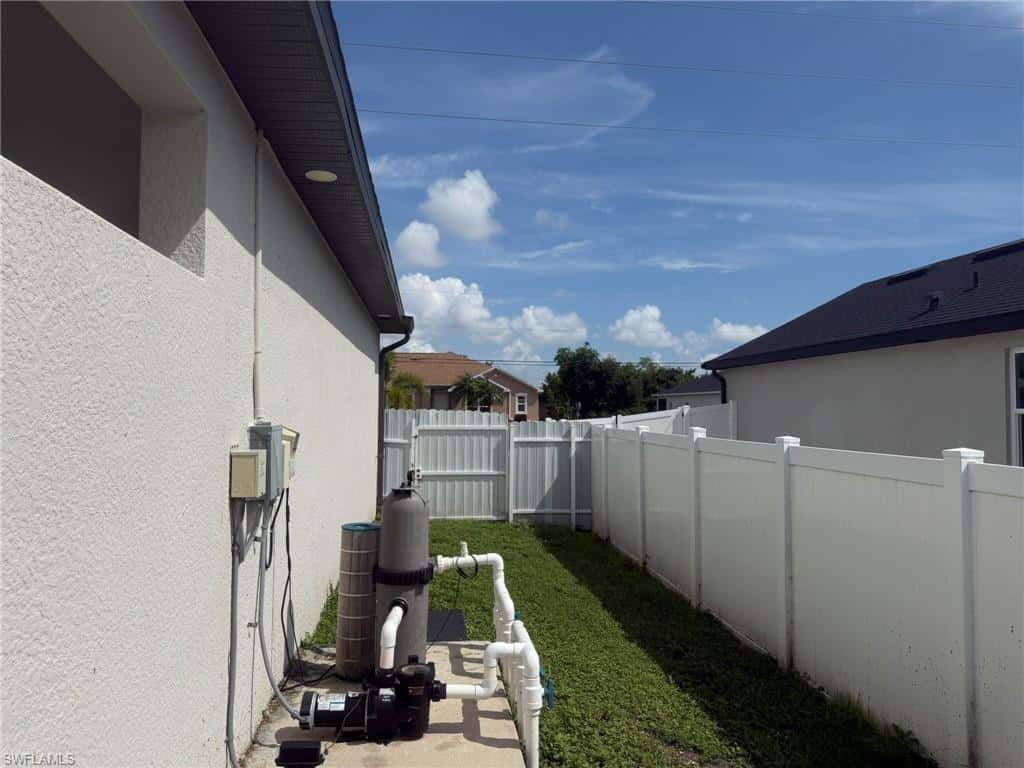 433 1st St, Cape Coral, photo 36