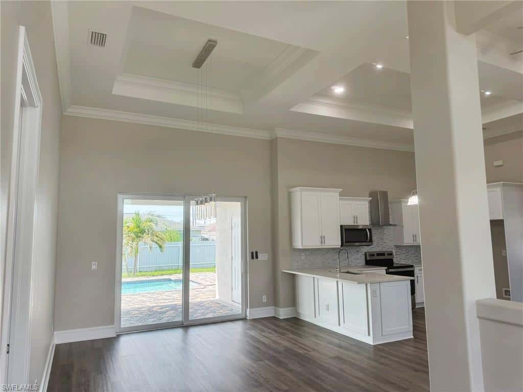 433 1st St, Cape Coral, photo 9