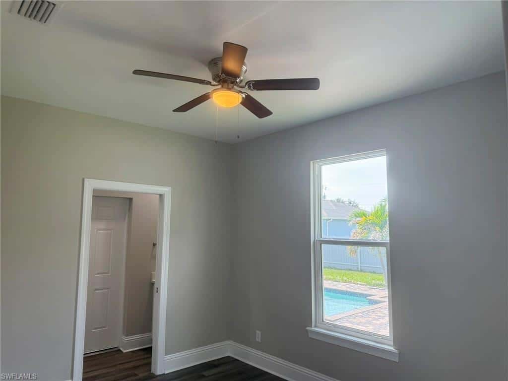 433 1st St, Cape Coral, photo 33
