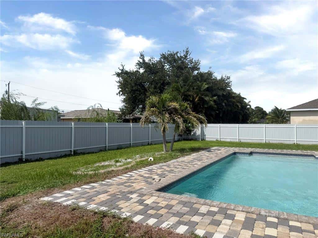 433 1st St, Cape Coral, photo 39