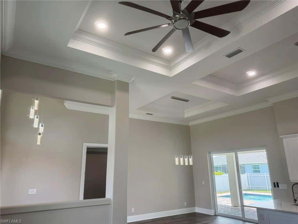 433 1st St, Cape Coral, photo 4