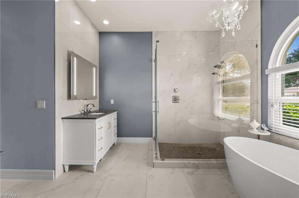2127 Imperial Cir, Naples, photo 17