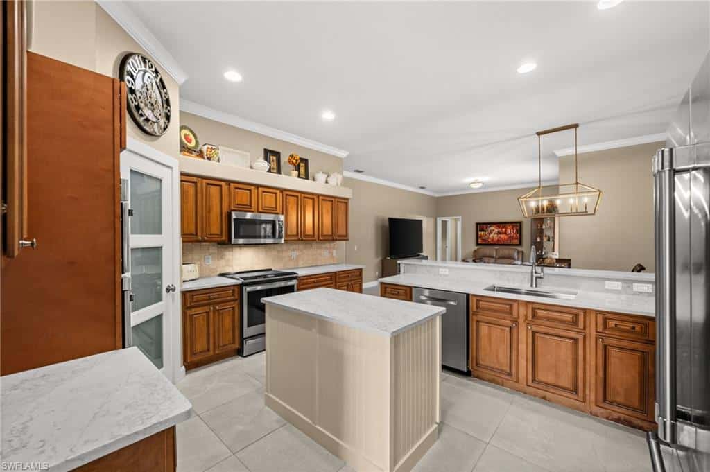 2127 Imperial Cir, Naples, photo 10