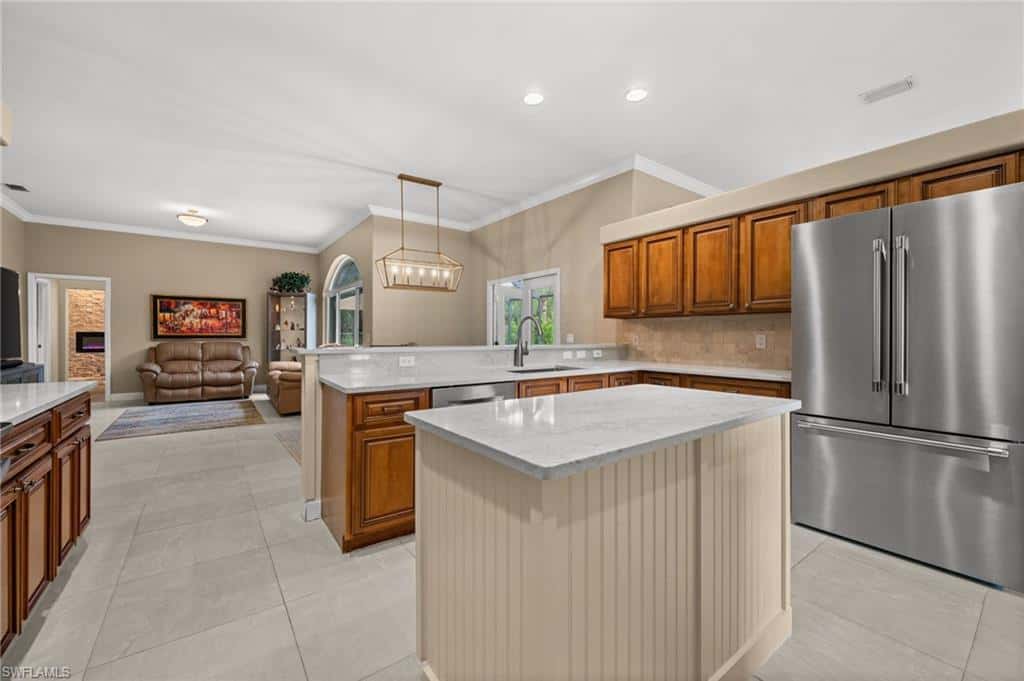 2127 Imperial Cir, Naples, photo 8