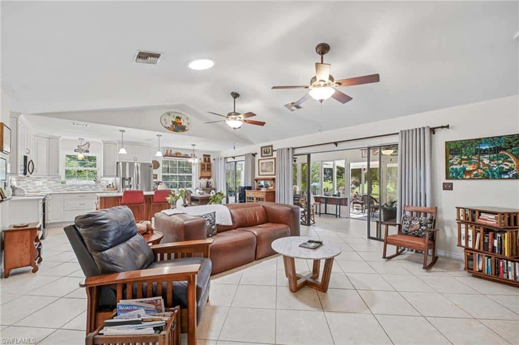 4472 Lake Heather Cir, St. James City, photo 6