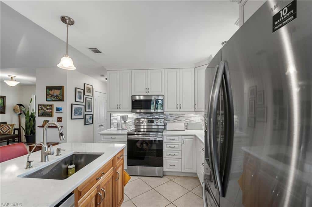 4472 Lake Heather Cir, St. James City, photo 10