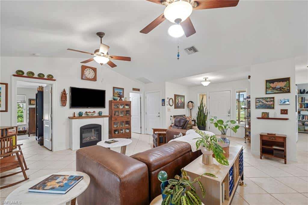 4472 Lake Heather Cir, St. James City, photo 8