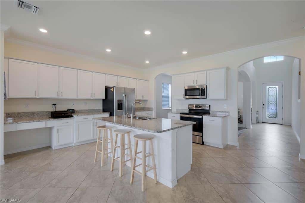 4234 Bluegrass Dr, Fort Myers, photo 6