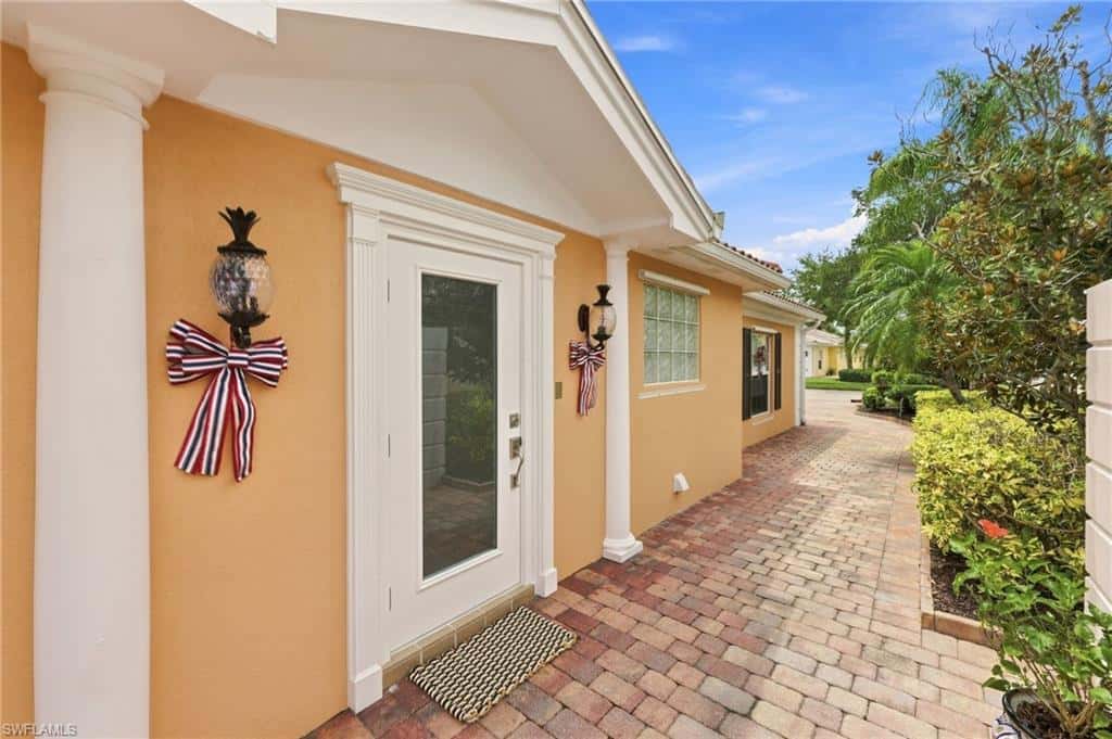 7677 Rozzini Ln, Naples, photo 4