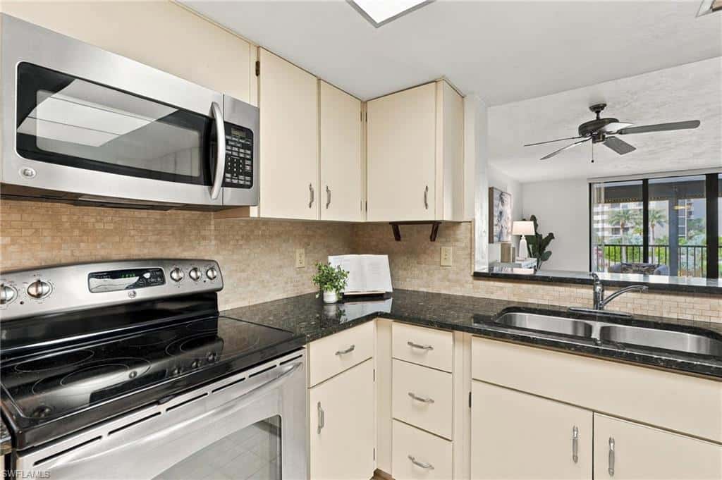 11030 Gulf Shore Dr #104, Naples, photo 23