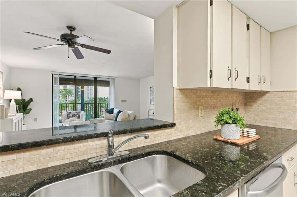 11030 Gulf Shore Dr #104, Naples, photo 24