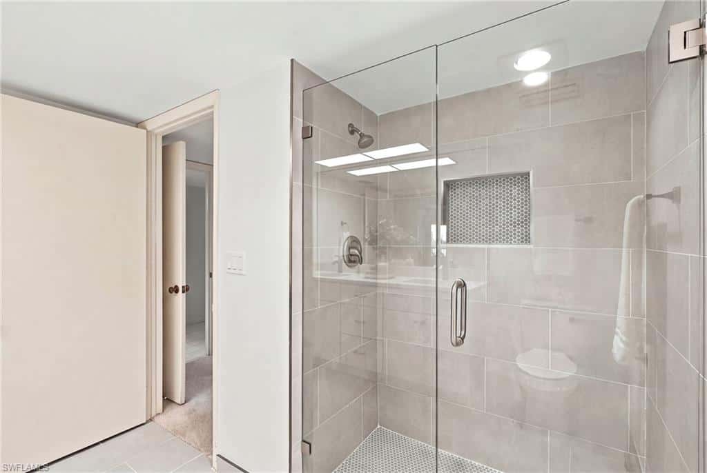 11030 Gulf Shore Dr #104, Naples, photo 18