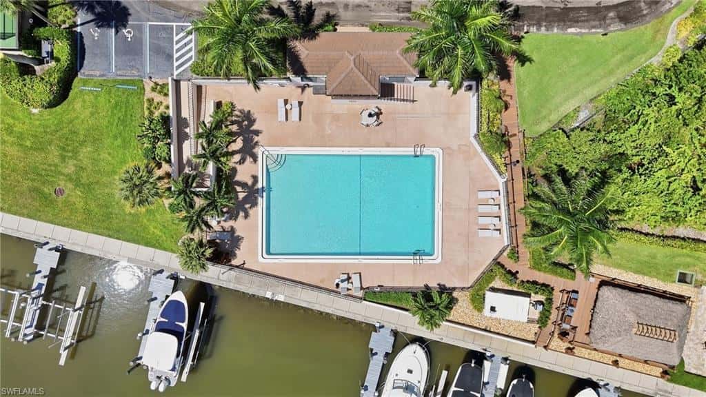 11030 Gulf Shore Dr #104, Naples, photo 39