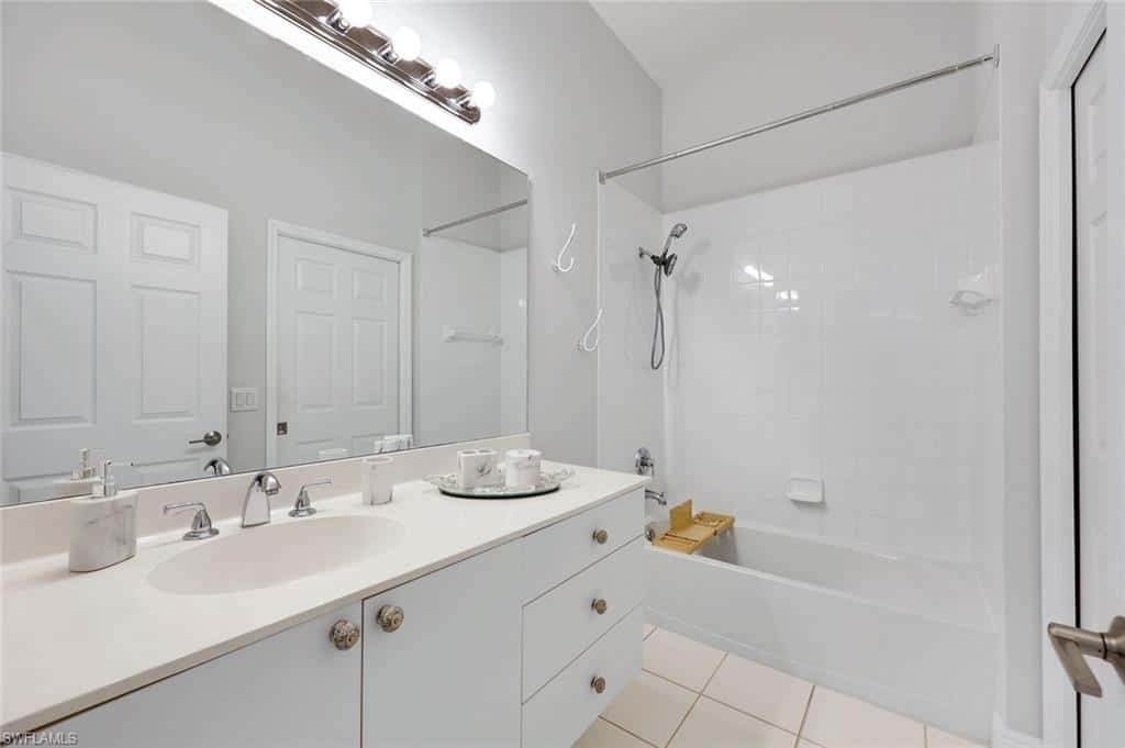 6720 Beach Resort Dr #10, Naples, photo 19