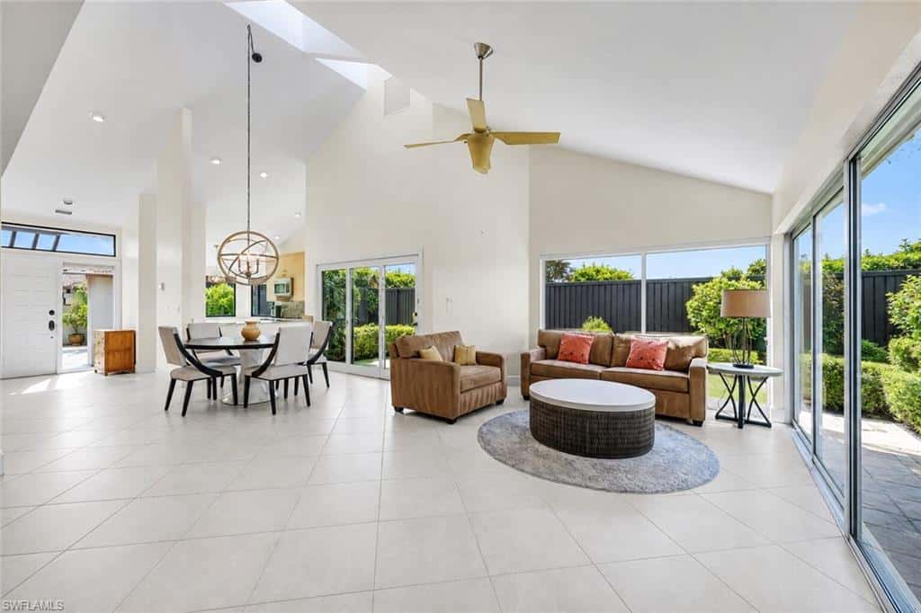 529 Bay Villas Ln, Naples, photo 5