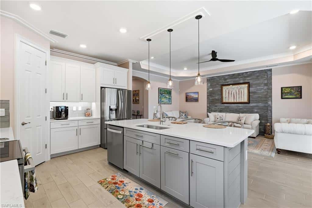 28113 Seasons Tide Ave, Bonita Springs, photo 4