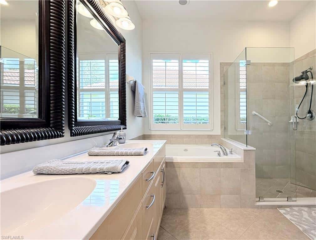 7903 Founders Cir, Naples, photo 22