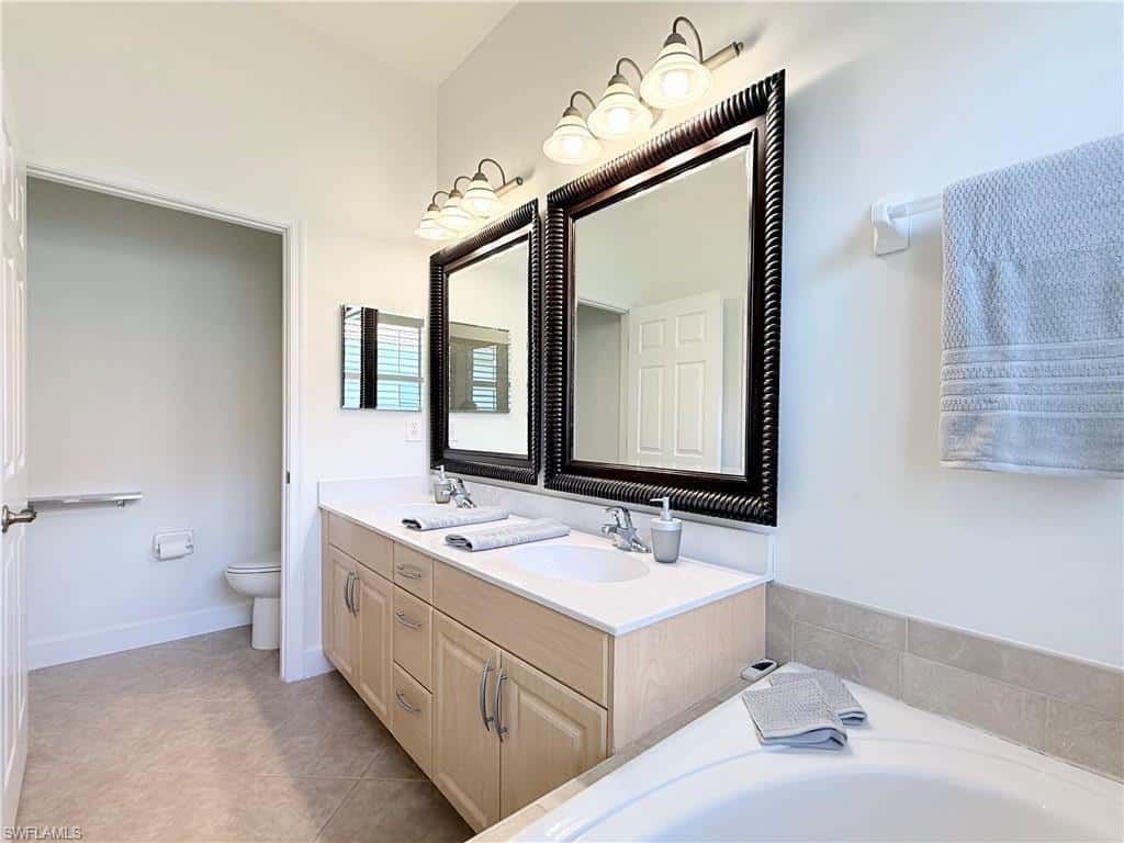 7903 Founders Cir, Naples, photo 20
