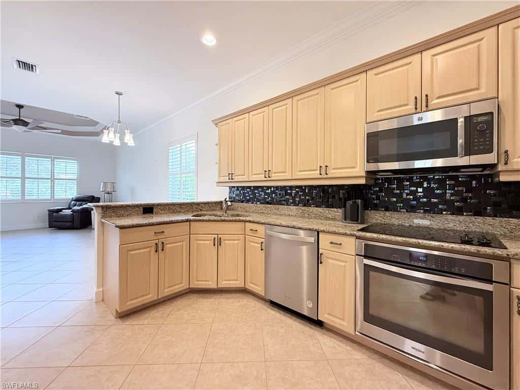 7903 Founders Cir, Naples, photo 8