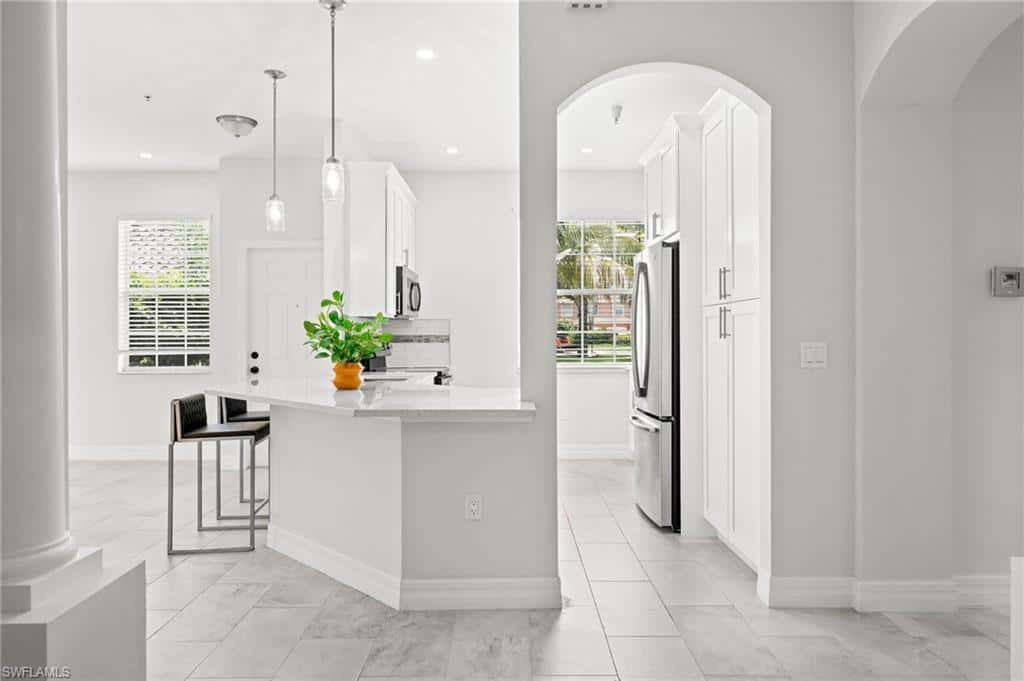 14105 Winchester Ct #504, Naples, photo 4