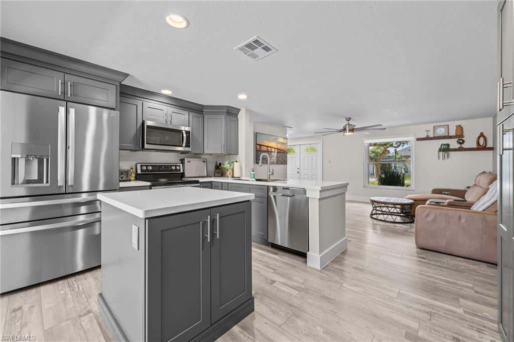 1223 Biltmore Dr, Fort Myers, photo 16