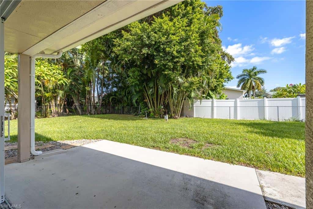 1223 Biltmore Dr, Fort Myers, photo 32