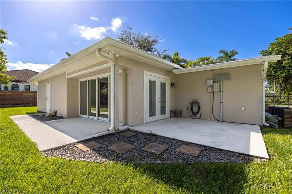 1223 Biltmore Dr, Fort Myers, photo 34