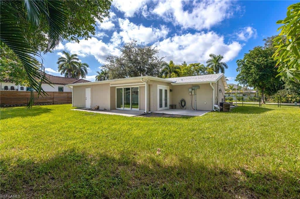 1223 Biltmore Dr, Fort Myers, photo 37