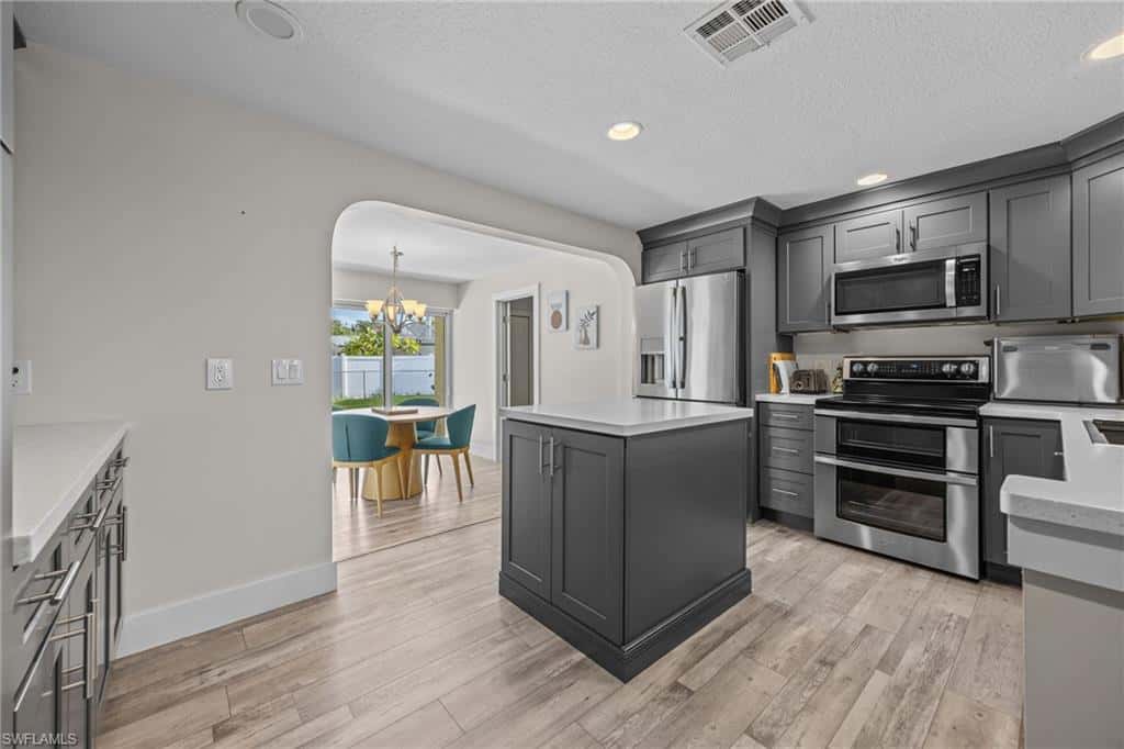 1223 Biltmore Dr, Fort Myers, photo 15