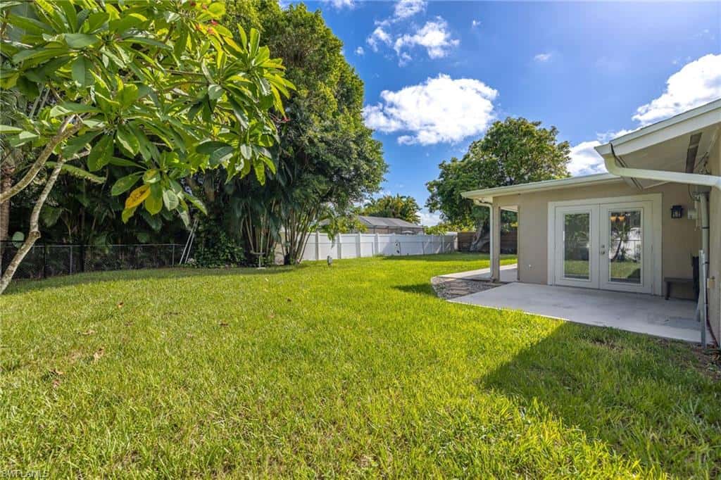 1223 Biltmore Dr, Fort Myers, photo 35