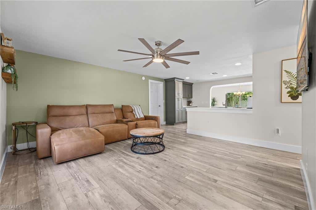 1223 Biltmore Dr, Fort Myers, photo 8