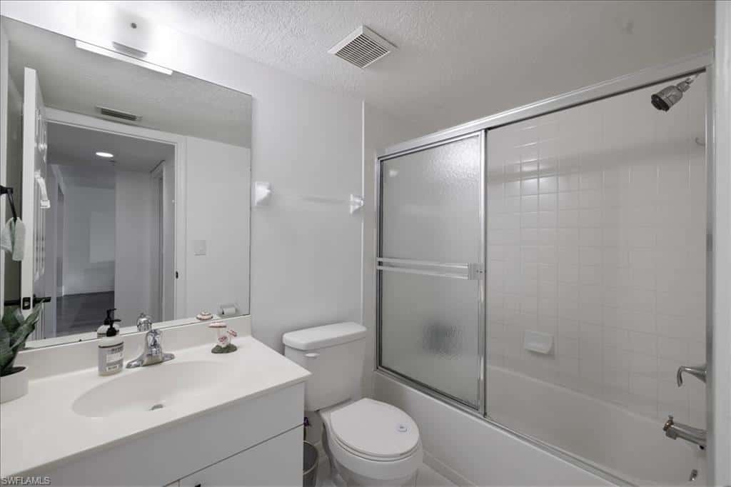 9660 Victoria Ln #206, Naples, photo 13
