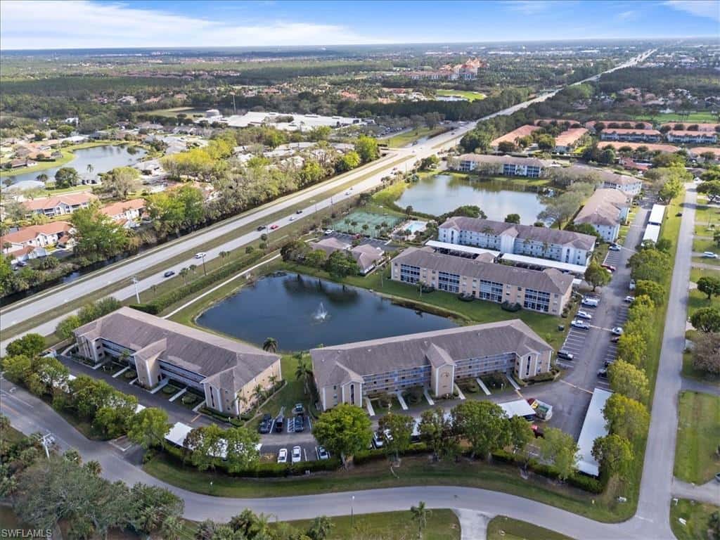 9660 Victoria Ln #206, Naples, photo 17