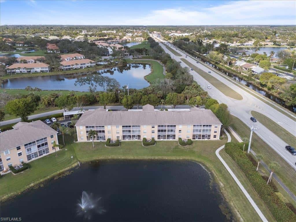 9660 Victoria Ln #206, Naples, photo 15