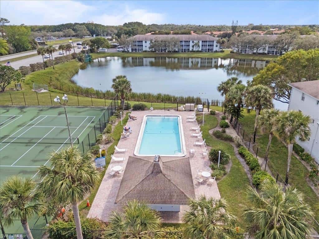 9660 Victoria Ln #206, Naples, photo 19