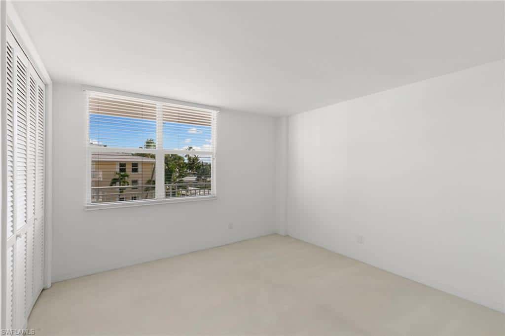 2121 Gulf Shore Blvd #203, Naples, photo 22