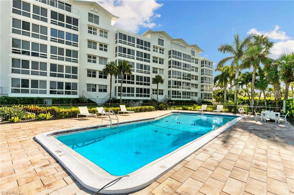 2121 Gulf Shore Blvd #203, Naples, photo 28
